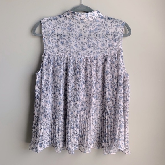 Lauren Conrad top size XLP - Picture 5 of 8